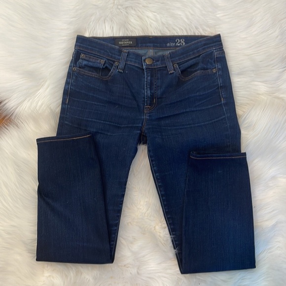 J. Crew 8” Toothpick Jeans in Classic Rinse - Picture 3 of 5